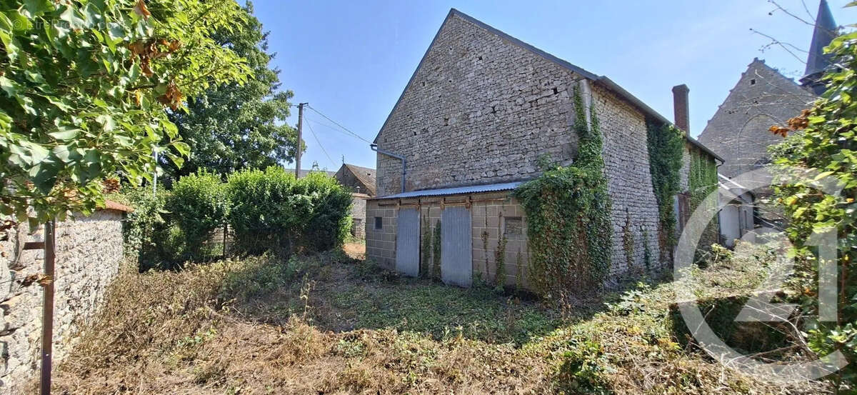 Maison 100 m² à Neuvy-En-Dunois  - photo 11