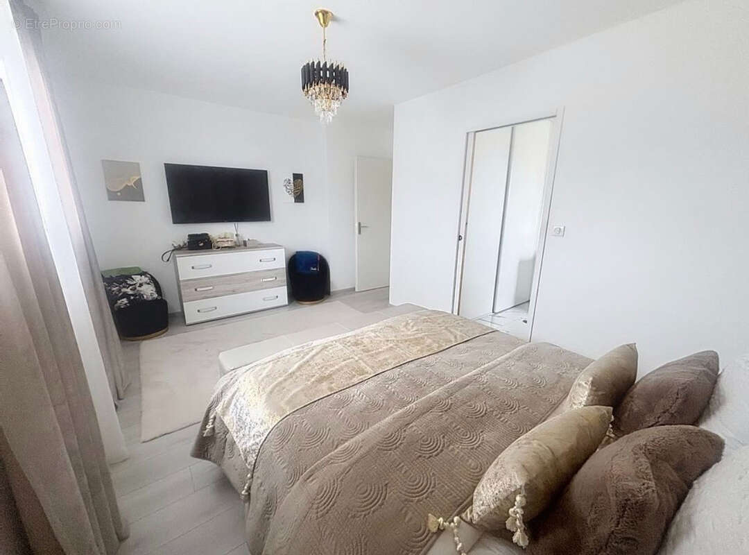 Maison recente de plain pied de 152 m² - photo 6