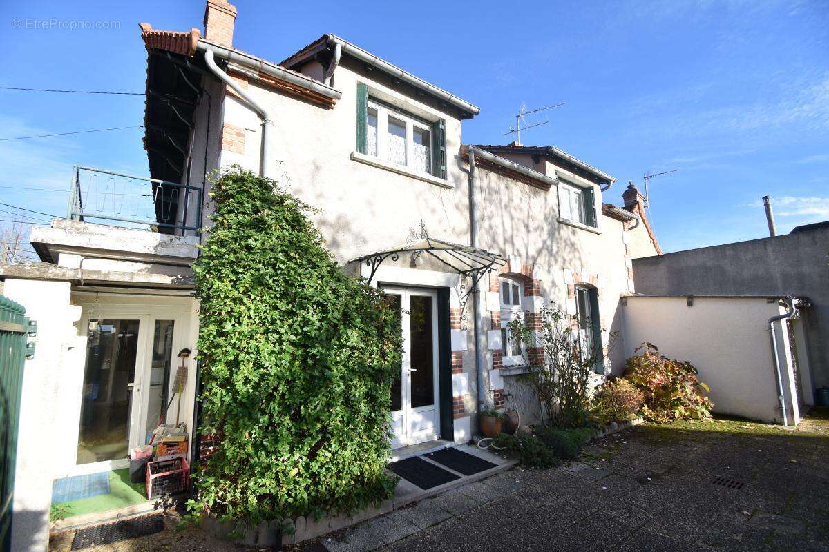 Maison à COSNE-COURS-SUR-LOIRE