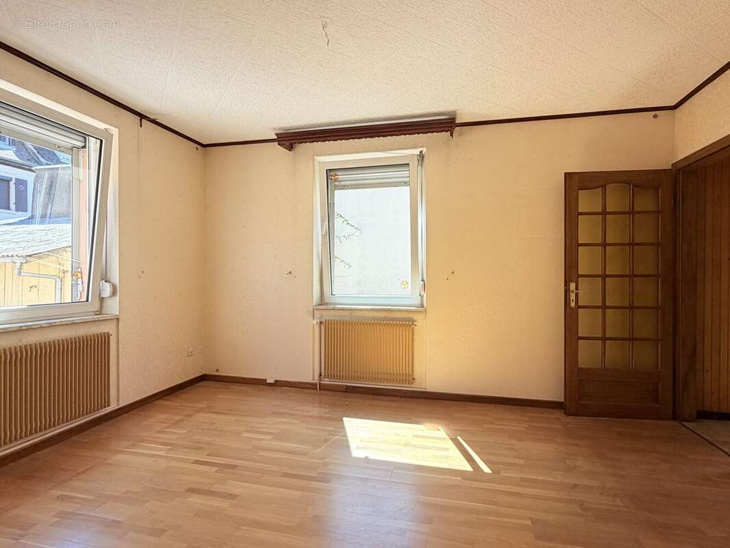 Chambre rez-de-chaussée - Maison à SCHILTIGHEIM