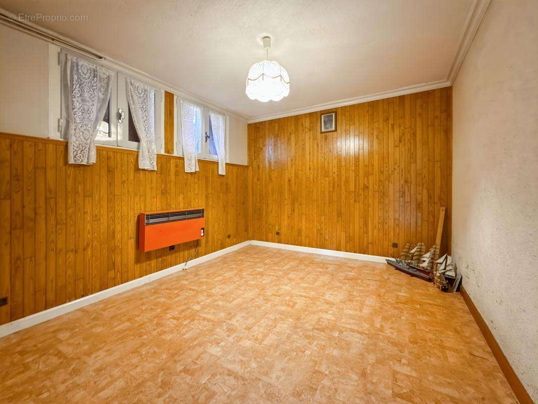 Maison à COULOUNIEIX-CHAMIERS