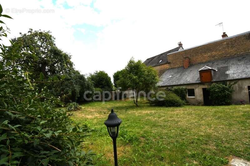 Maison à SAINT-SAULGE