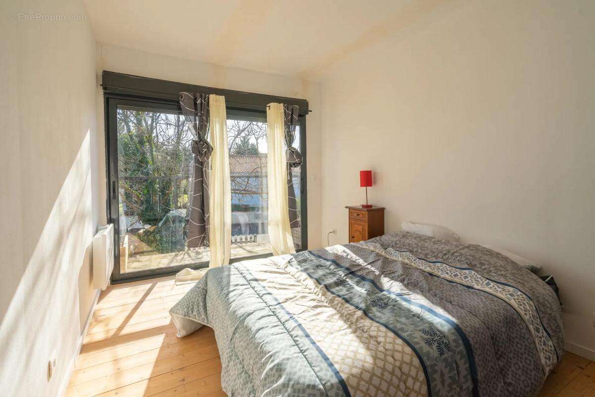 Maison à VAUX-SUR-MER