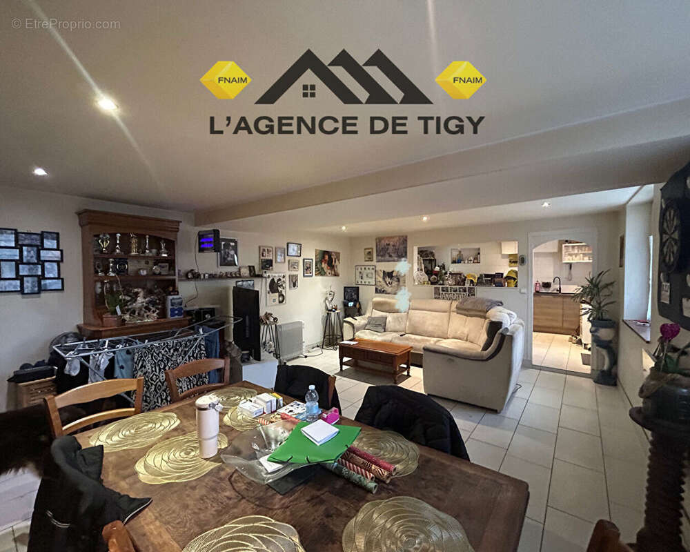 Appartement à TIGY