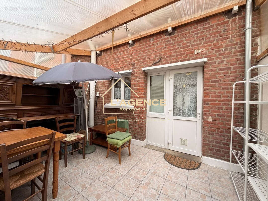 Maison à HAZEBROUCK