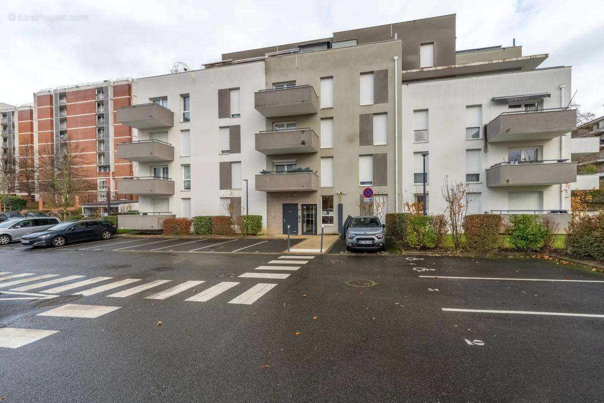 Appartement à SAINT-OUEN-L'AUMONE