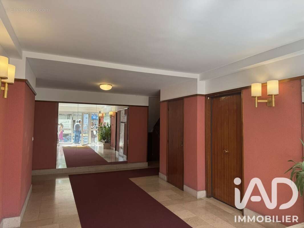 Appartement 88 m² à Saint-Maur-Des-Fosses  - photo 9