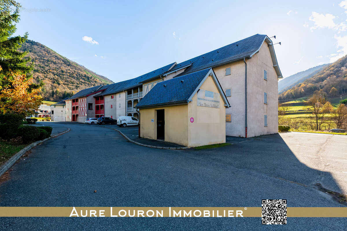 Studio cabine pmr avec terrasse 24.62m2 - arreau (village) - photo 9