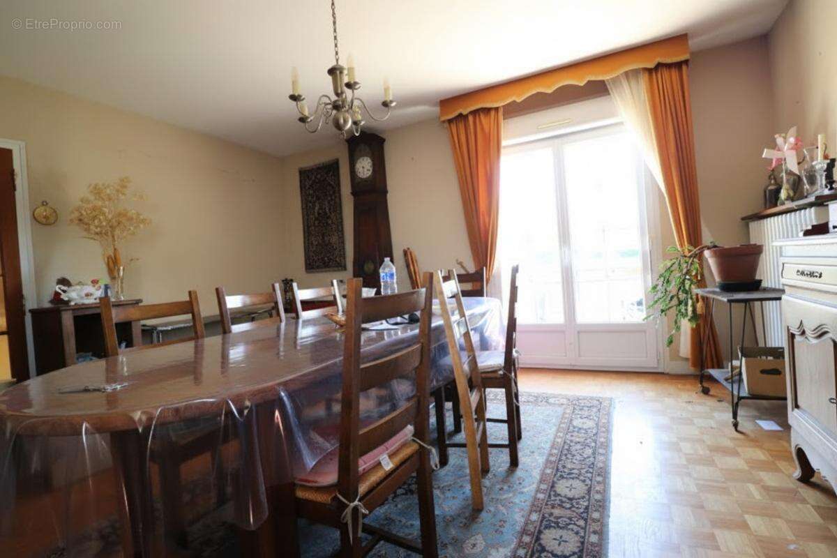 Maison à CHAULGNES