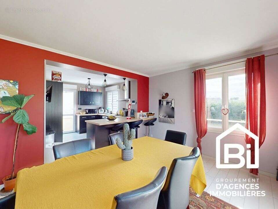 Maison à OUISTREHAM