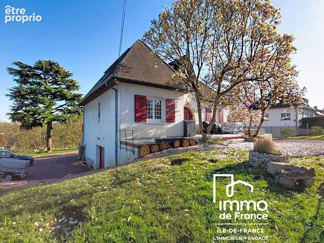 Maison de 234m² habitables à vendre - BONNEVAL - photo 3