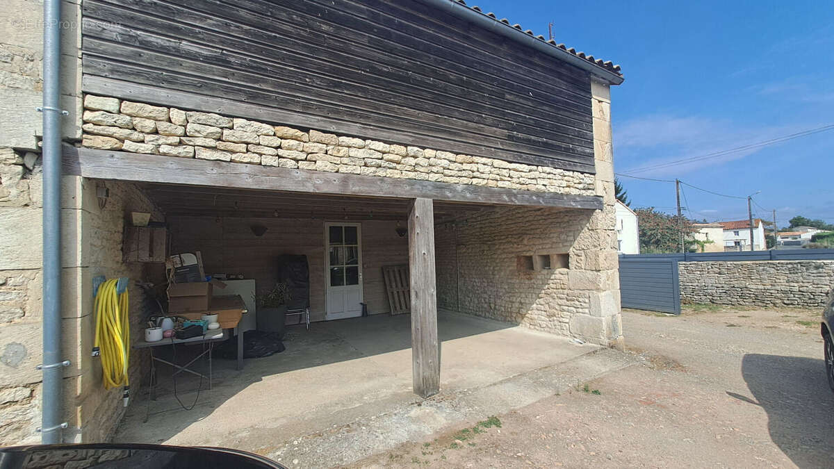 Maison 105 m² à Villiers-En-Plaine  - photo 2