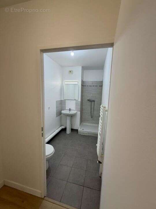 Appartement à AUBERVILLIERS