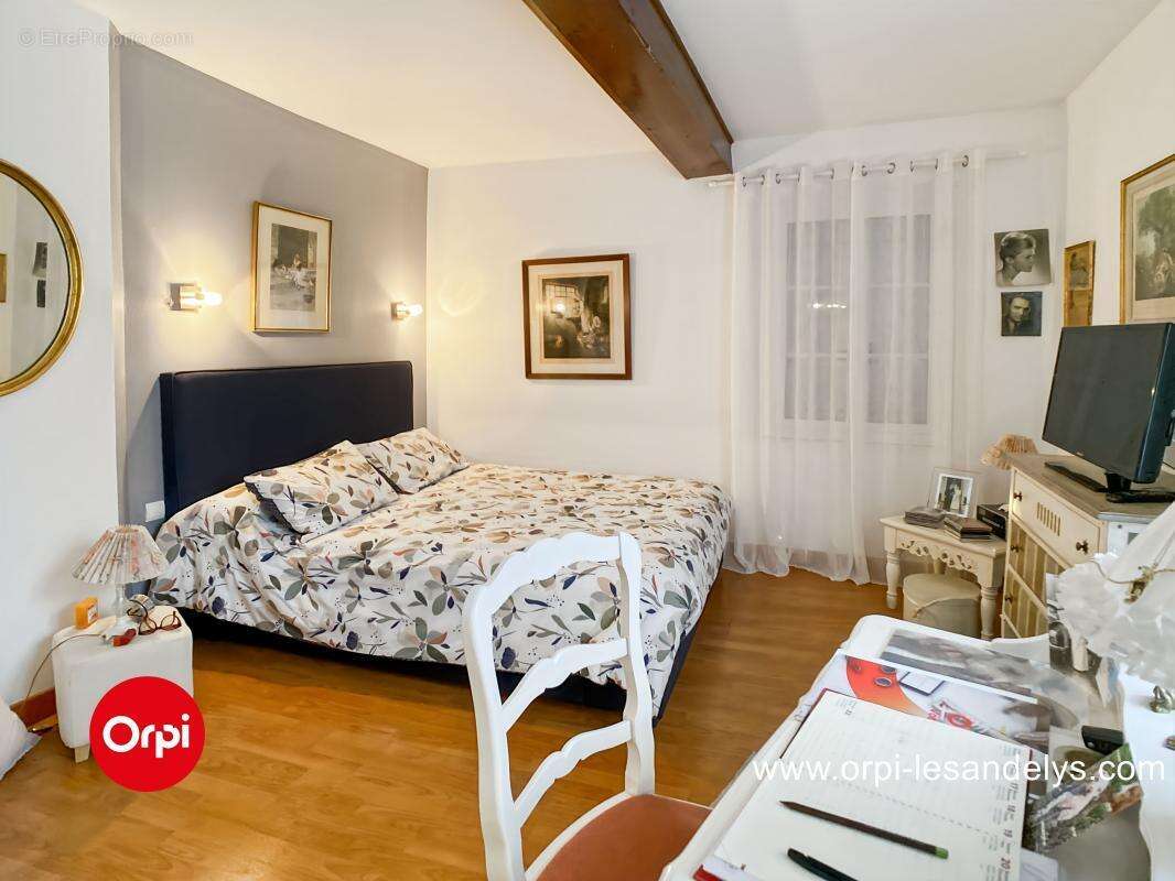 Maison à SAINT-CLAIR-SUR-EPTE