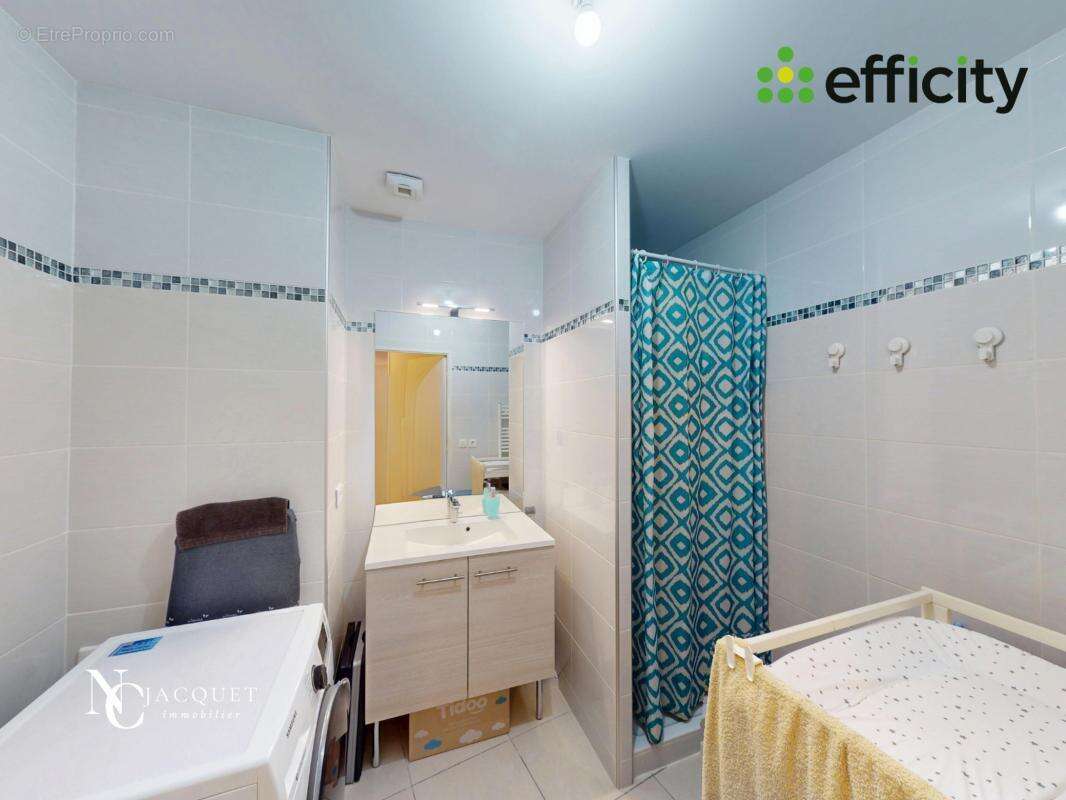 Appartement à RILLIEUX-LA-PAPE