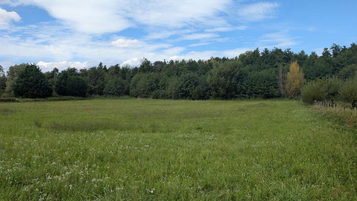 Terrain à SAINT-JUST-CHALEYSSIN