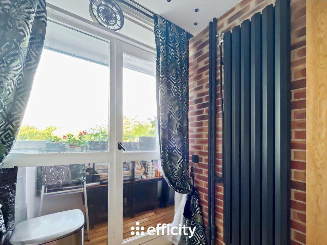 Appartement à CHENNEVIERES-SUR-MARNE