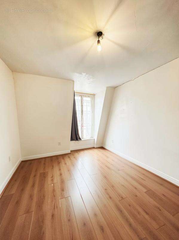 Appartement à CLICHY