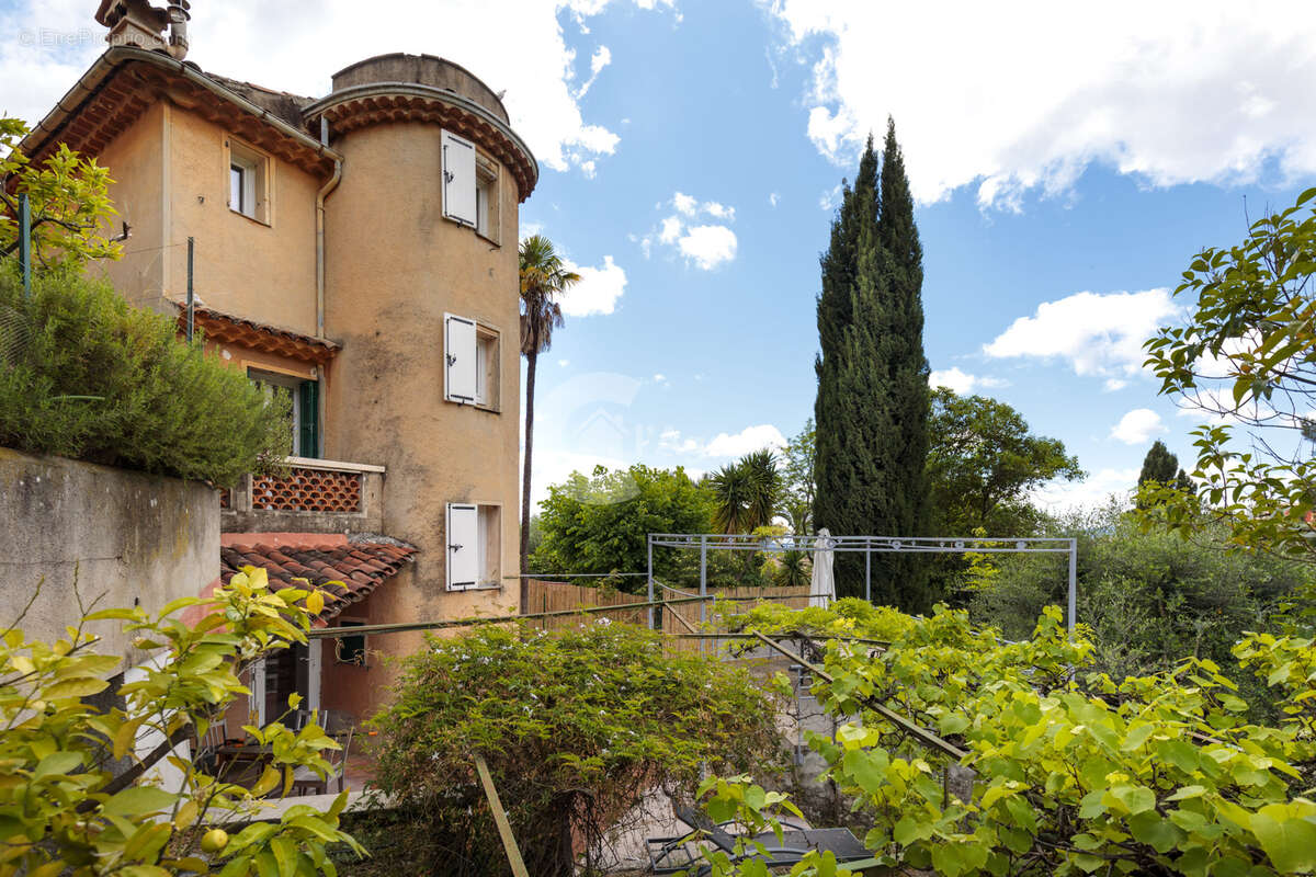Maison à GRASSE