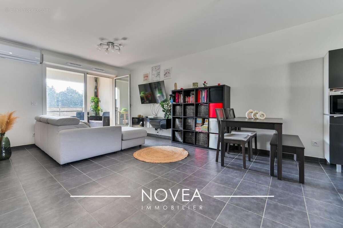 Appartement à SAINT-CYR-AU-MONT-D'OR