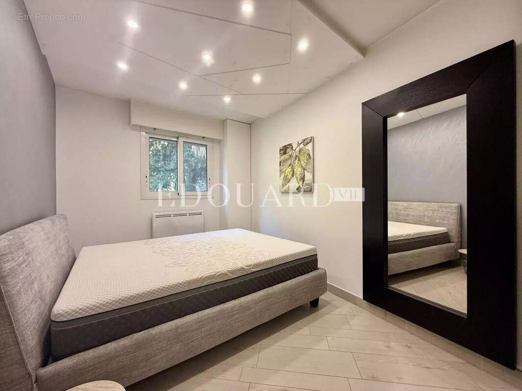 Appartement à ROQUEBRUNE-CAP-MARTIN