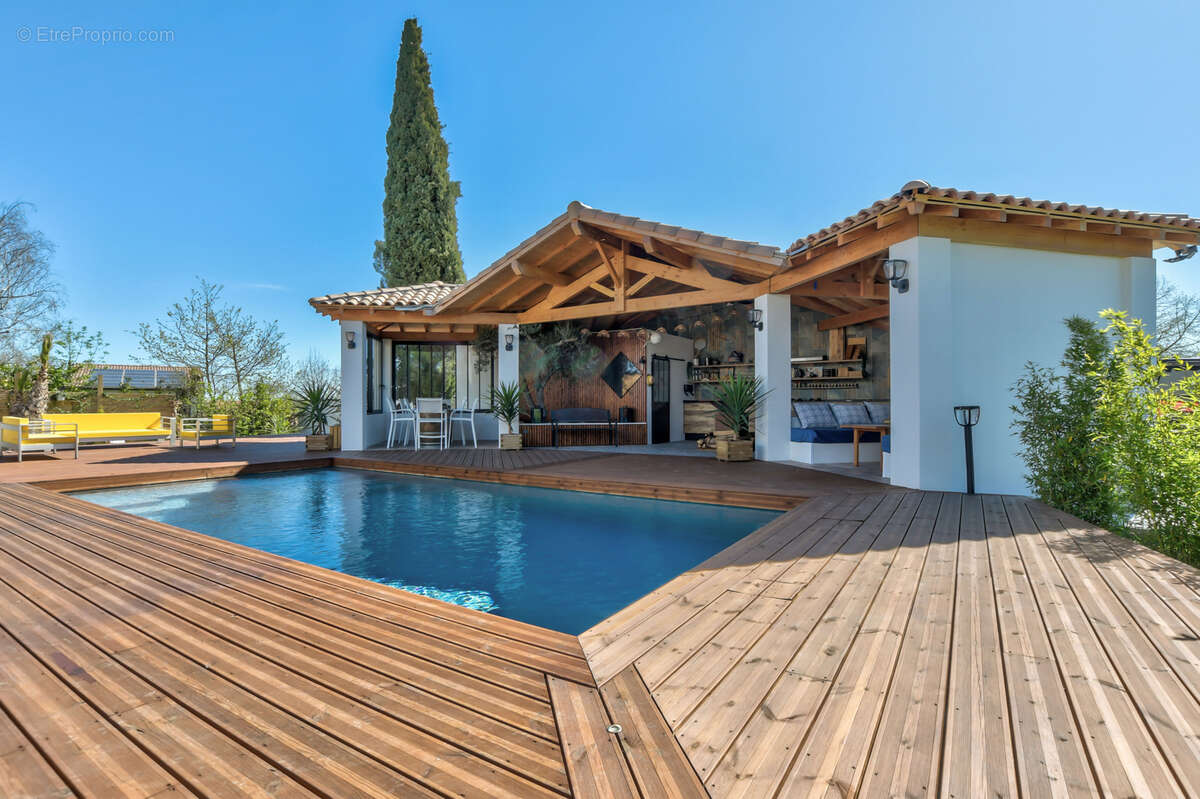 Maison à CASTELMAUROU