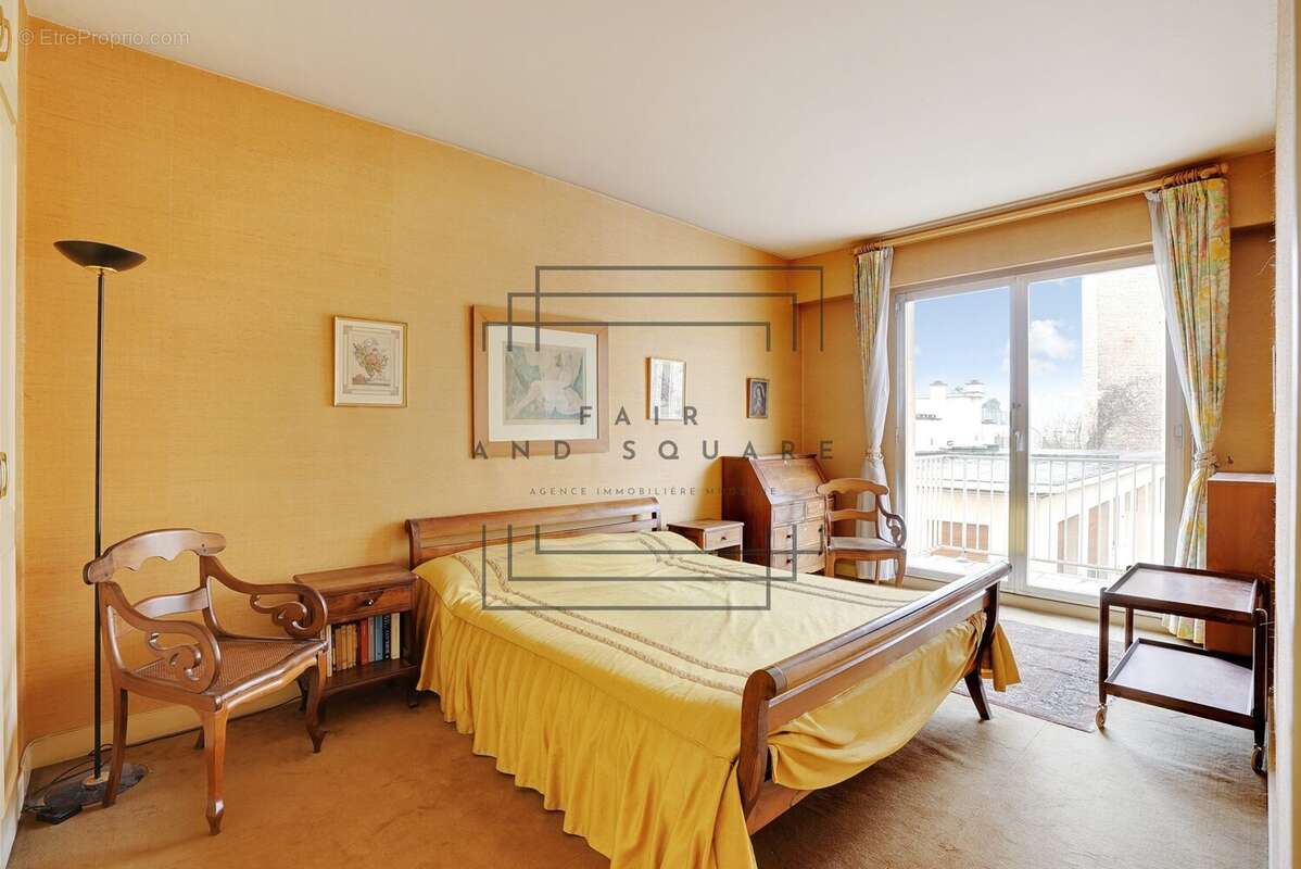 Appartement à NEUILLY-SUR-SEINE