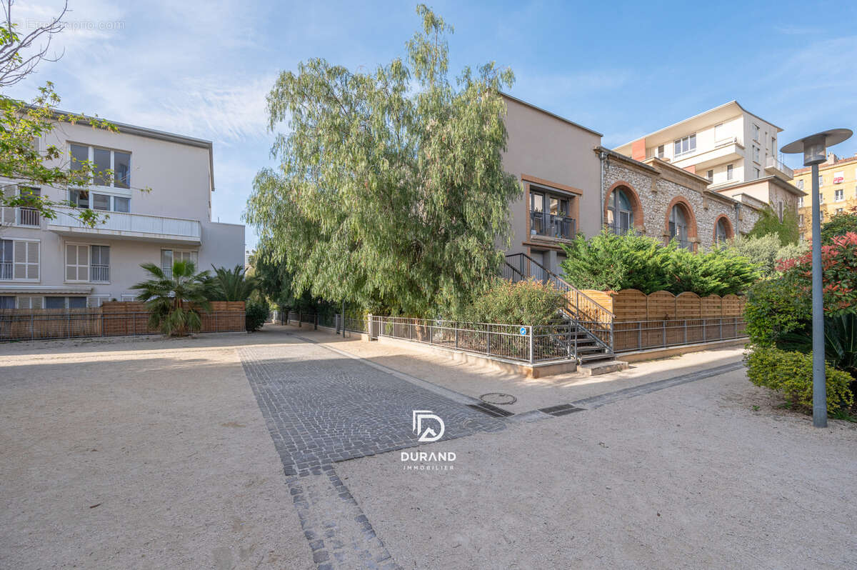 Appartement à MARSEILLE-2E