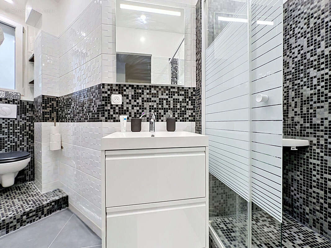 Appartement à PARIS-2E