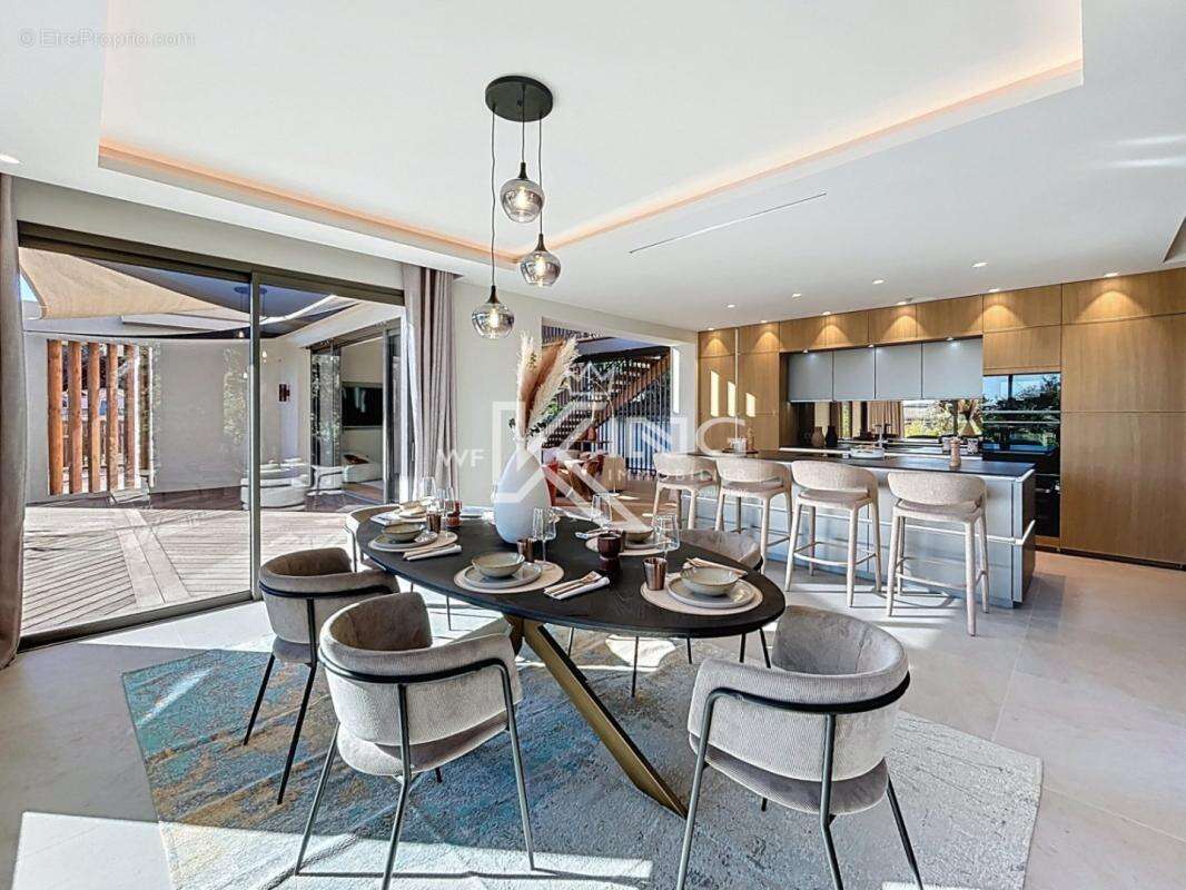 Saint Raphael Valescure, calme absolu, superbe villa - photo 6