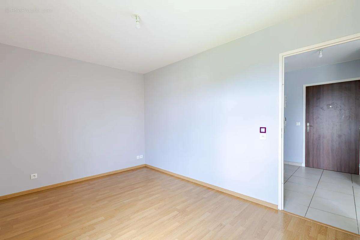Appartement à VIGNEUX-SUR-SEINE