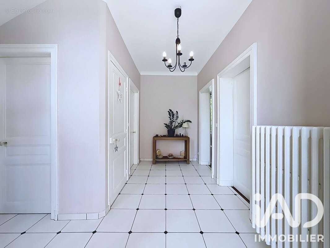 Maison 152 m² à Seremange-Erzange  - photo 3