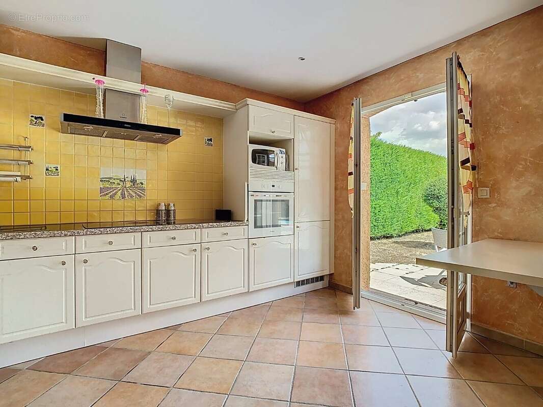 Belle Villa T5 avec piscine - photo 5