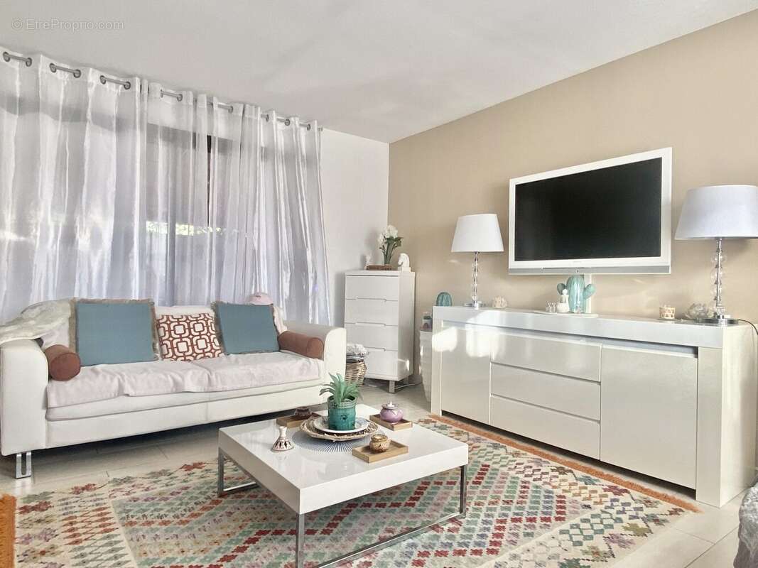 Maison à VILLENEUVE-LOUBET