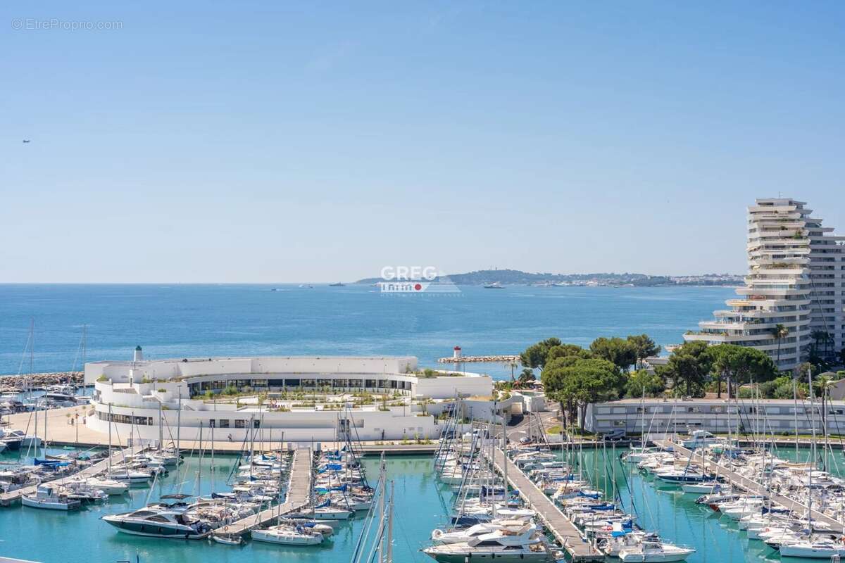 Appartement à VILLENEUVE-LOUBET