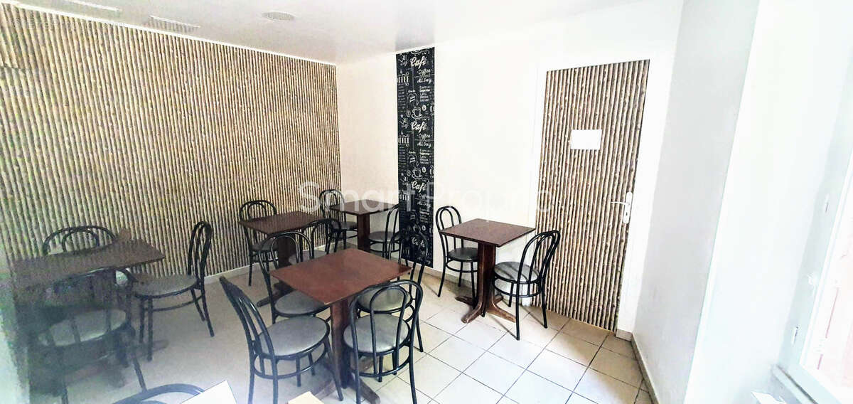 Immeuble avec bar, restaurant, T4 et studio - photo 4