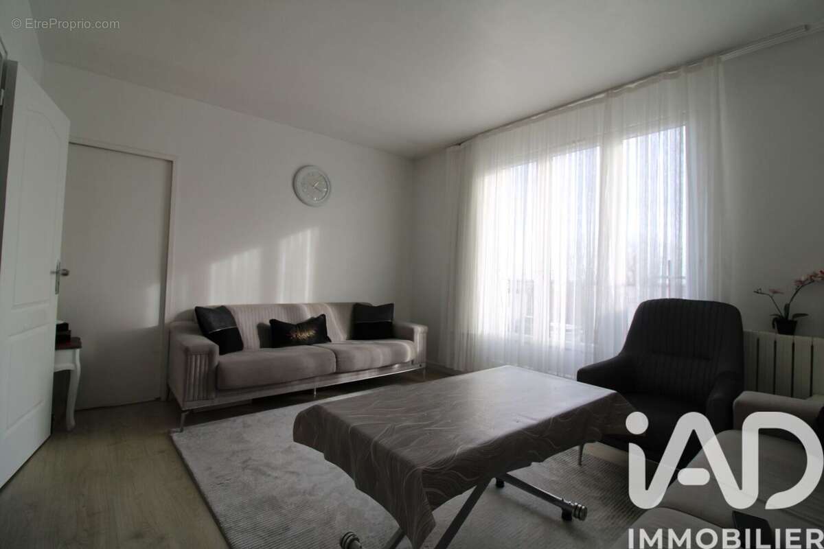 Photo 2 - Appartement à GARGES-LES-GONESSE