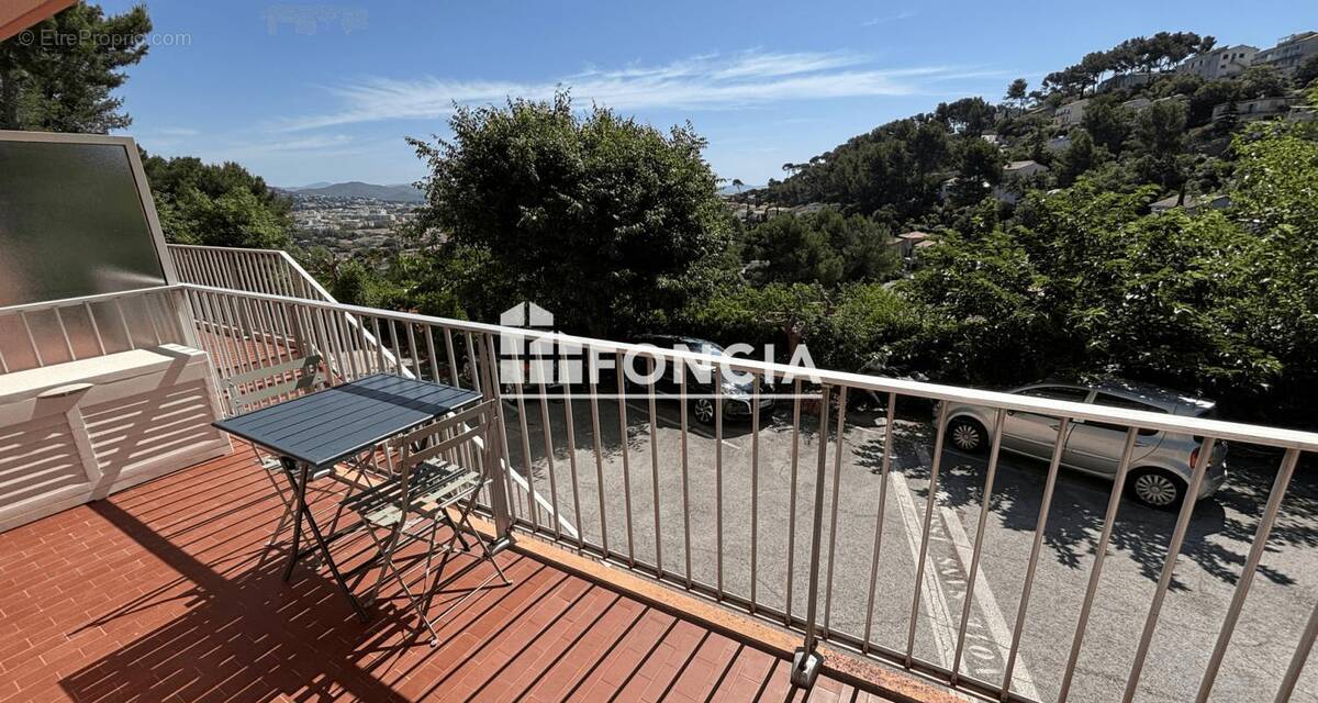 Appartement à HYERES