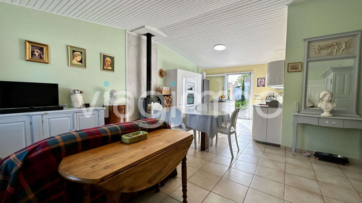 Maison à COMMEQUIERS