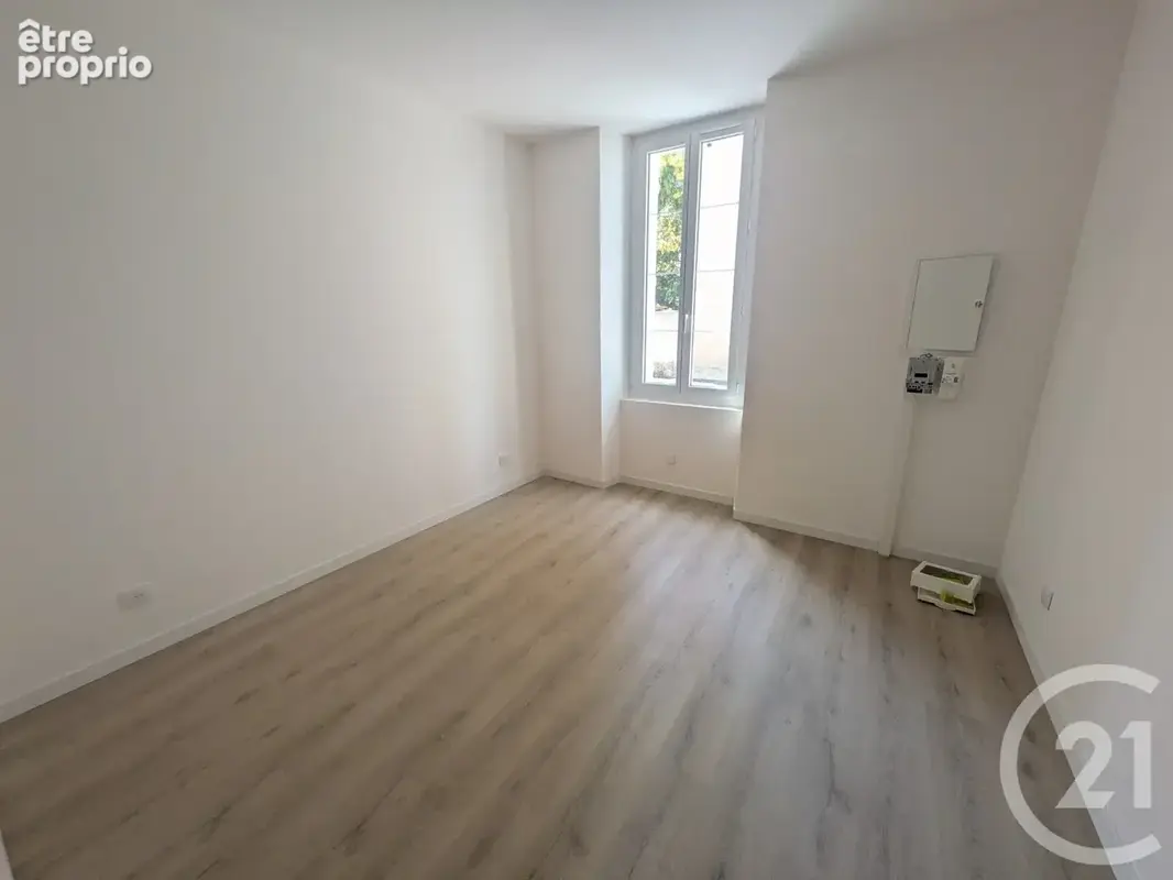Appartement 2 pièces 40 m² à vendre à Toulon (83200) - photo 4
