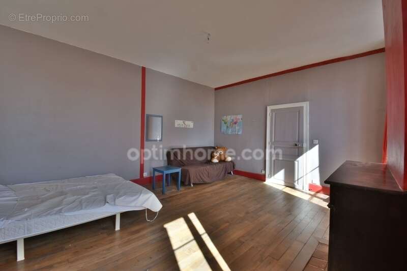 Maison à ARGENTON-SUR-CREUSE