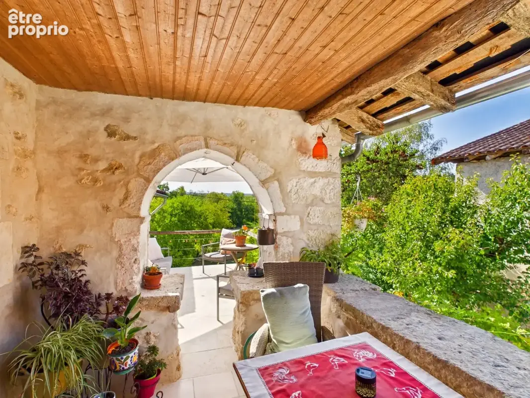 Jolie maison avec accès à la rivière - photo 5