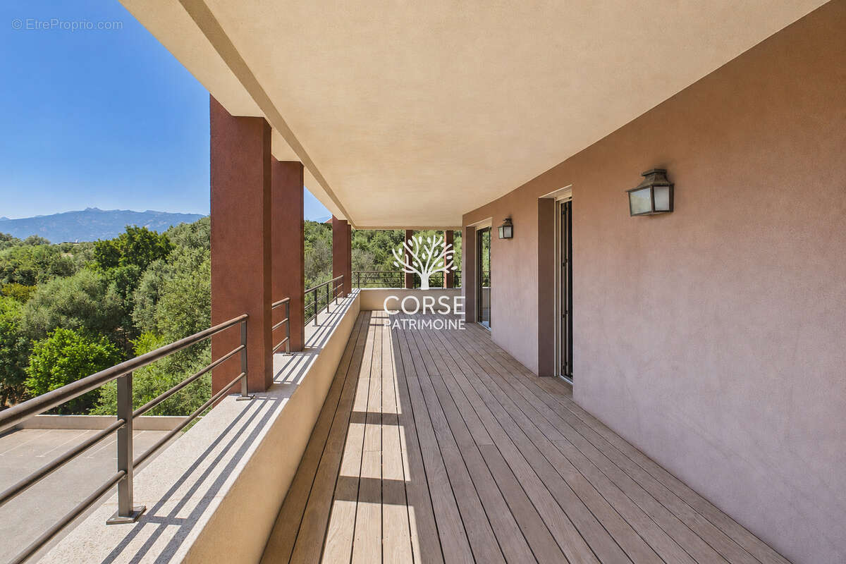 Appartement à PORTO-VECCHIO