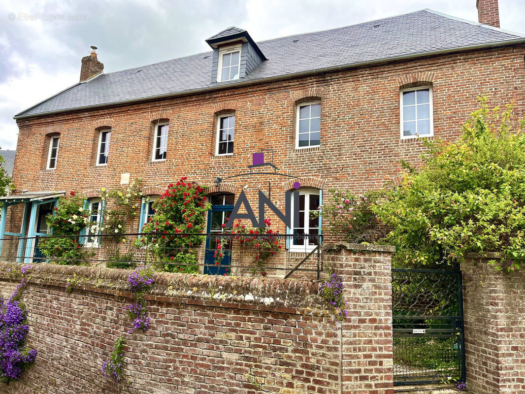 Maison à BACQUEVILLE-EN-CAUX