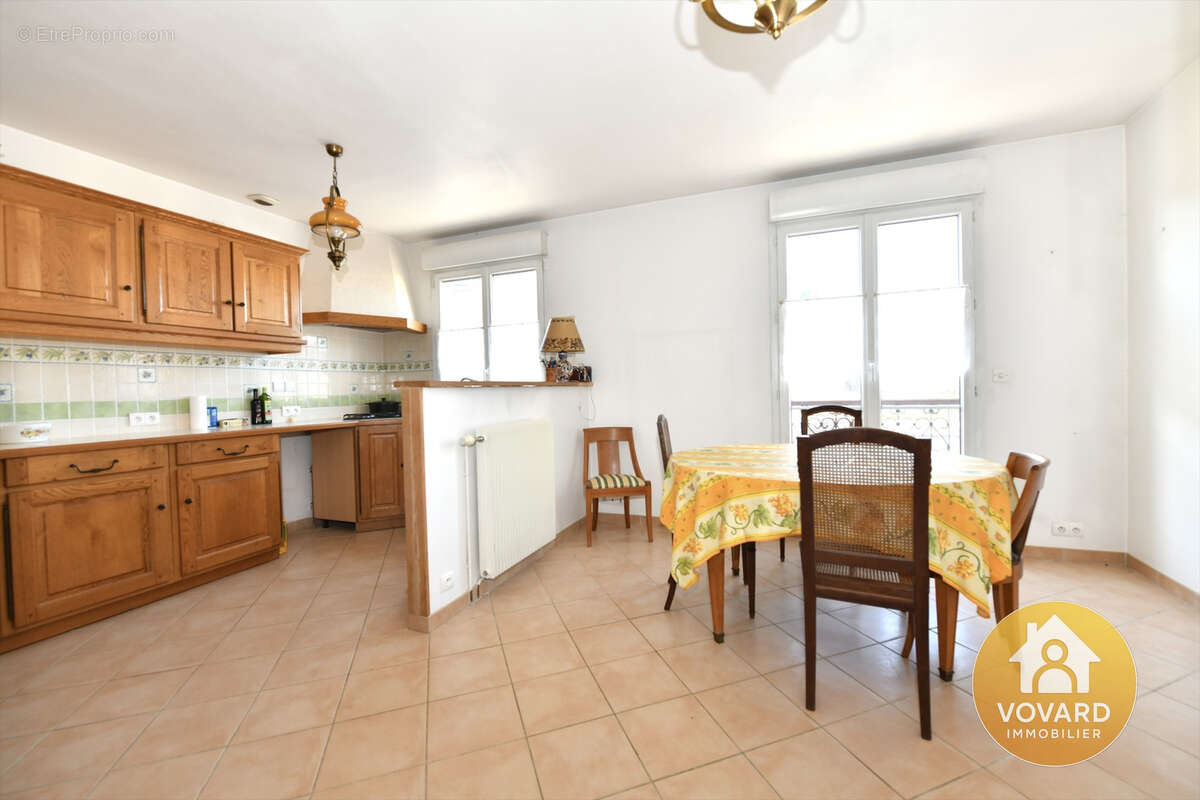 Maison à SARCELLES
