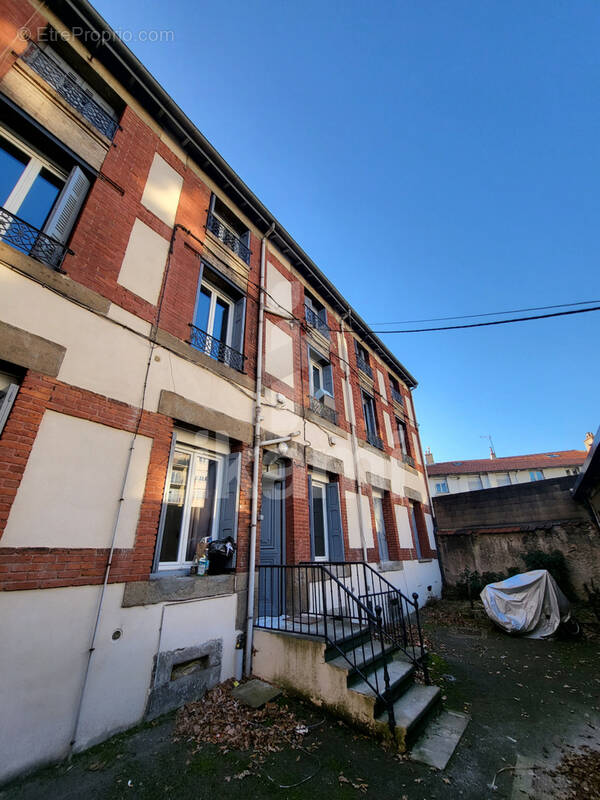 Appartement à SAINT-ETIENNE