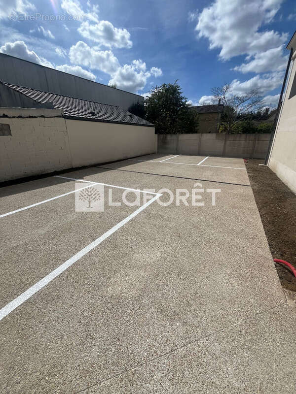 Appartement à PONTAULT-COMBAULT