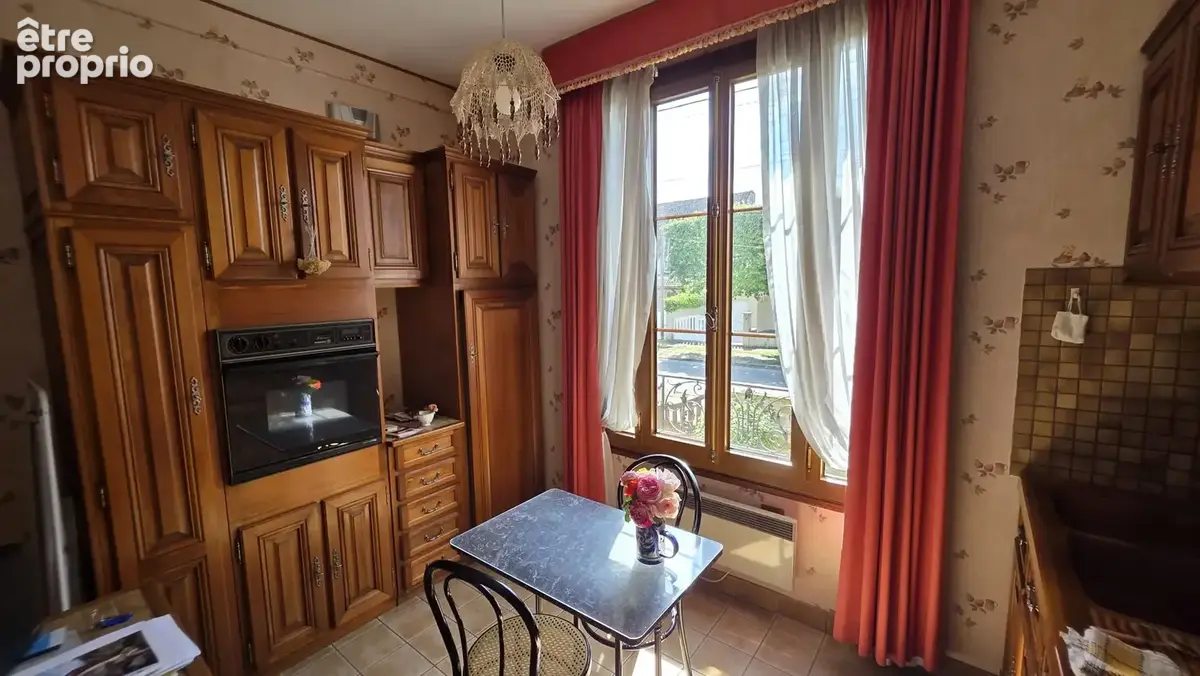 Charmante maison en meulière dans le Bois Saint-Denis à Tremblay en France - photo 4