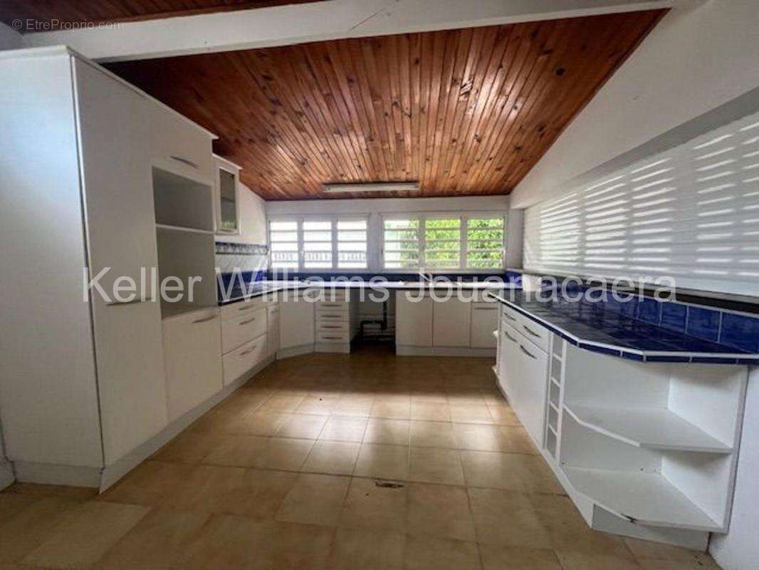 Maison à FORT-DE-FRANCE