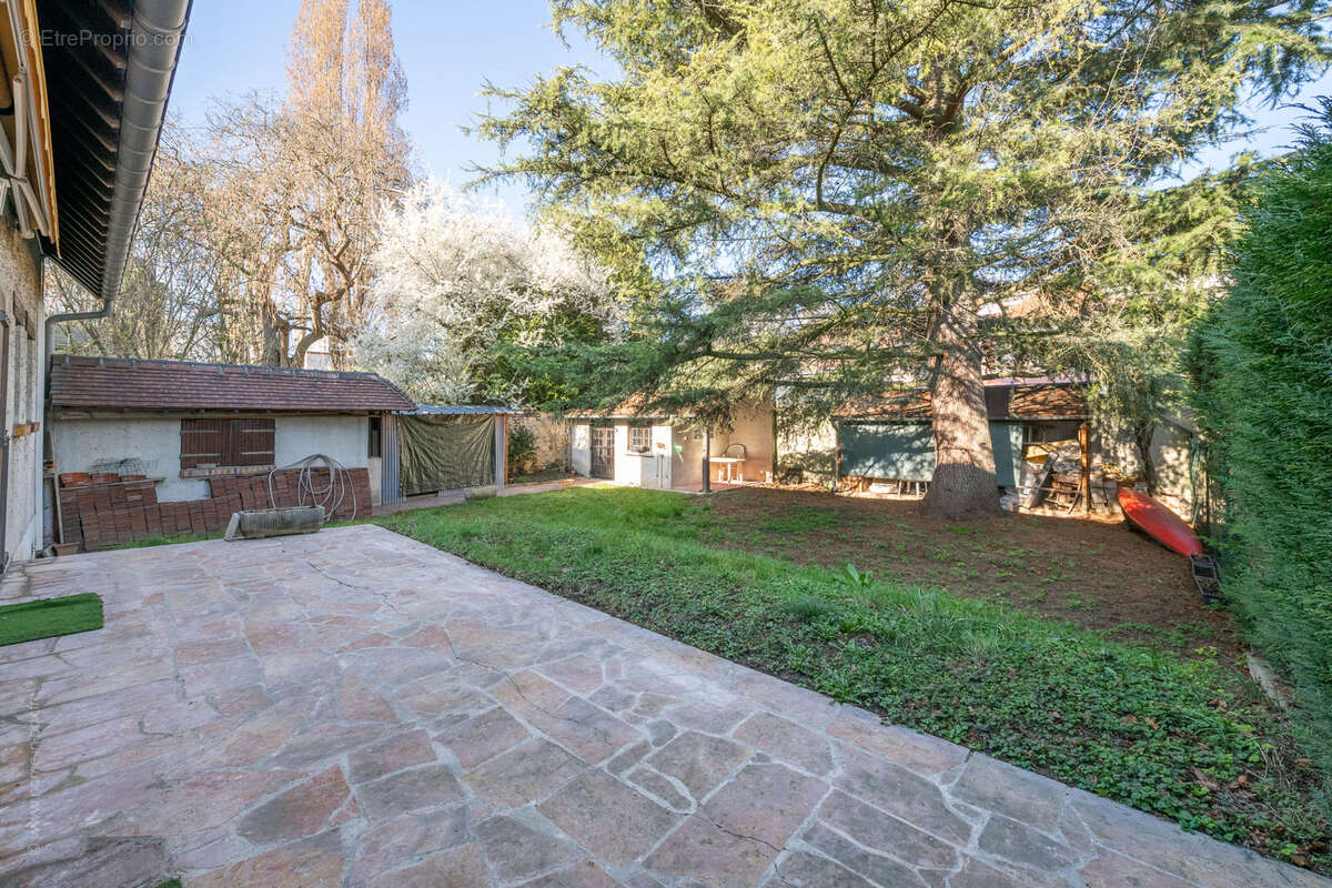 Maison à SAINT-MAUR-DES-FOSSES